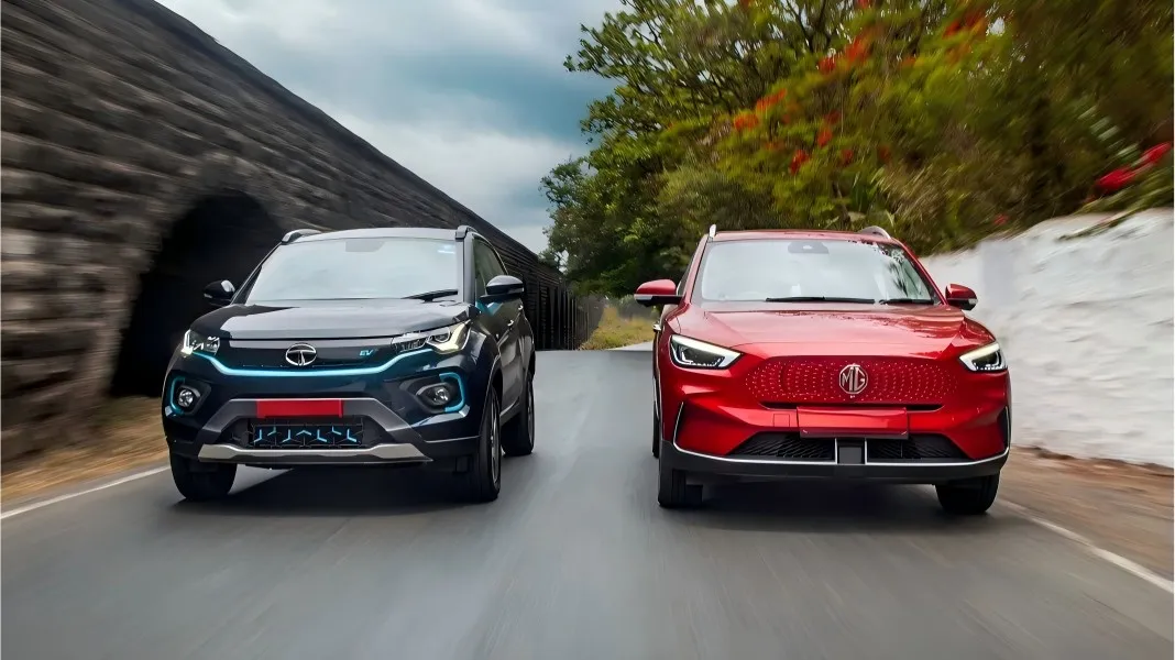 Tata Nexon EV vs. MG Comet EV: Which is the Hottest Electric Car?|http://hohocar.com/newsd/list/vehicle