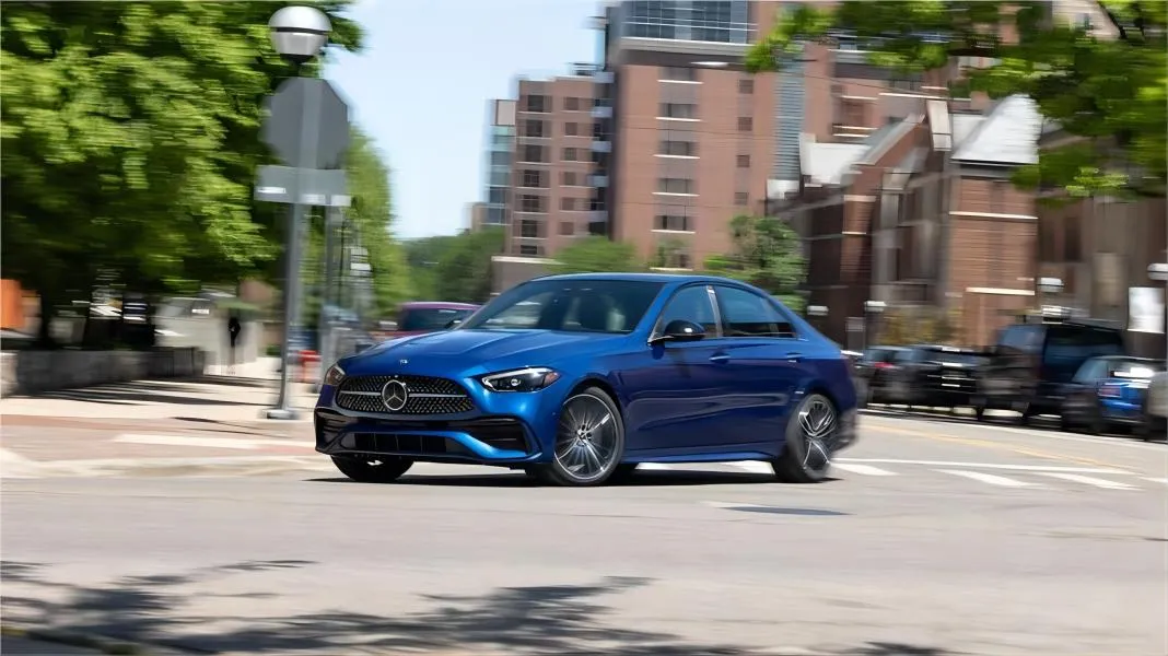 Embrace Elegance with the Mercedes-Benz C-Class|http://hohocar.com/newsd/list/brand