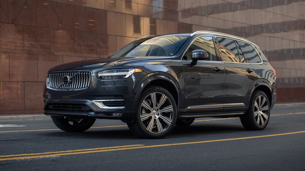 Volvo XC90: Masterpiece of Luxury and Safety
