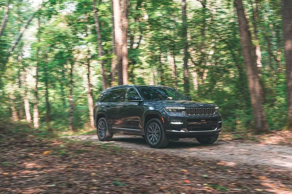Jeep Grand Cherokee L: Elevated Luxury for Rugged Terrain