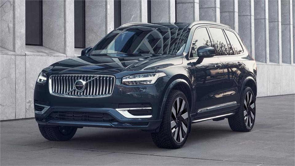 Volvo XC90: Masterpiece of Luxury and Safety
