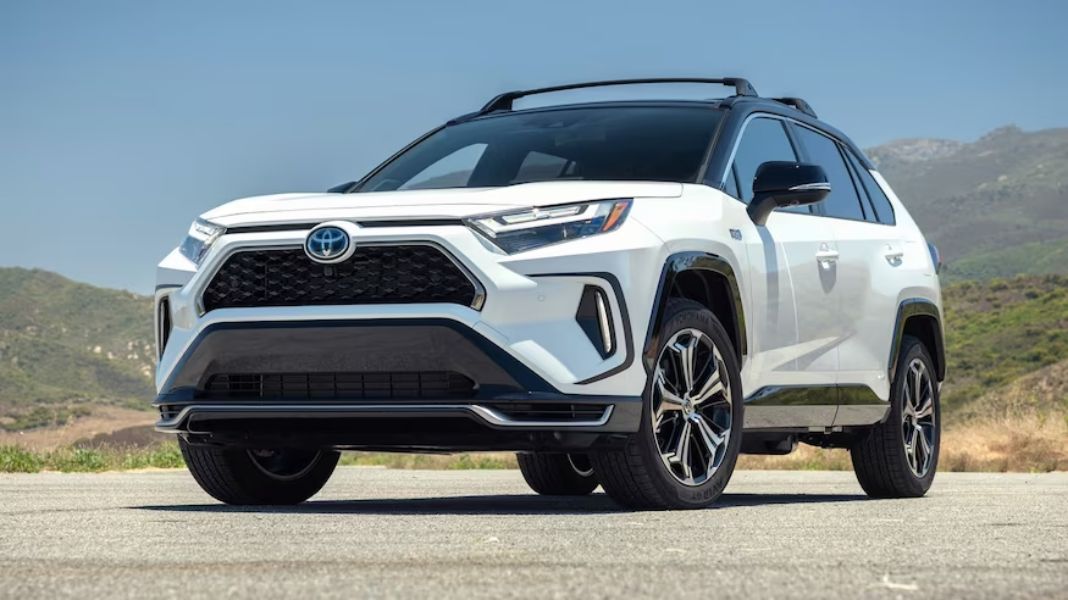 The 3 most suitable SUVs for girls.